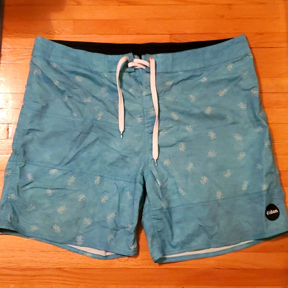 Eidon shorts